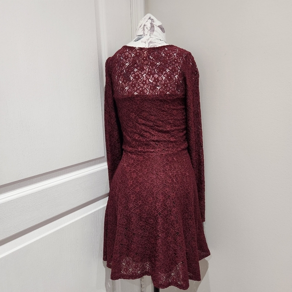 Brand new Red lace dress - Picture 8 of 8